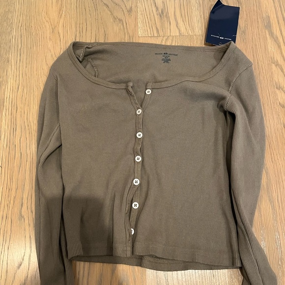 brandy crop - Picture 1 of 2